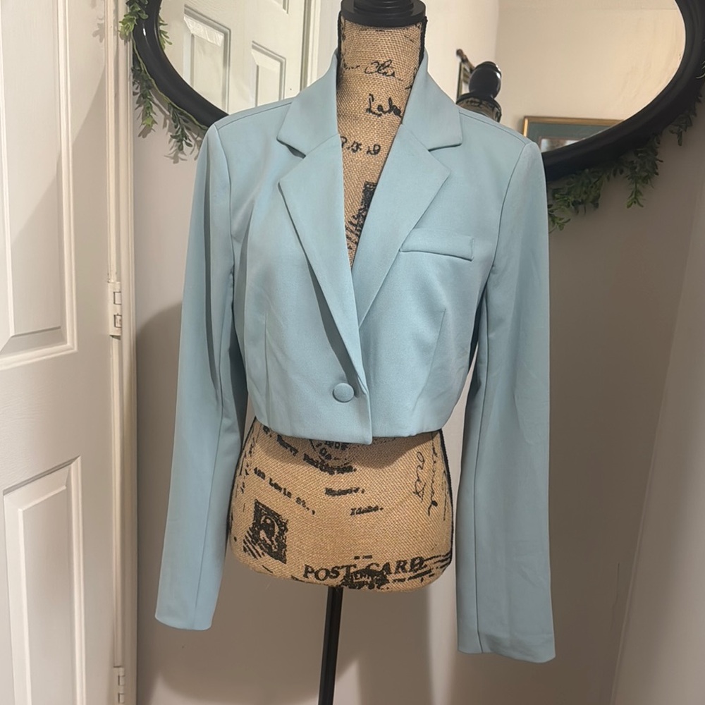 Forever 21 Blue Cropped Blazer with Classic Lapel